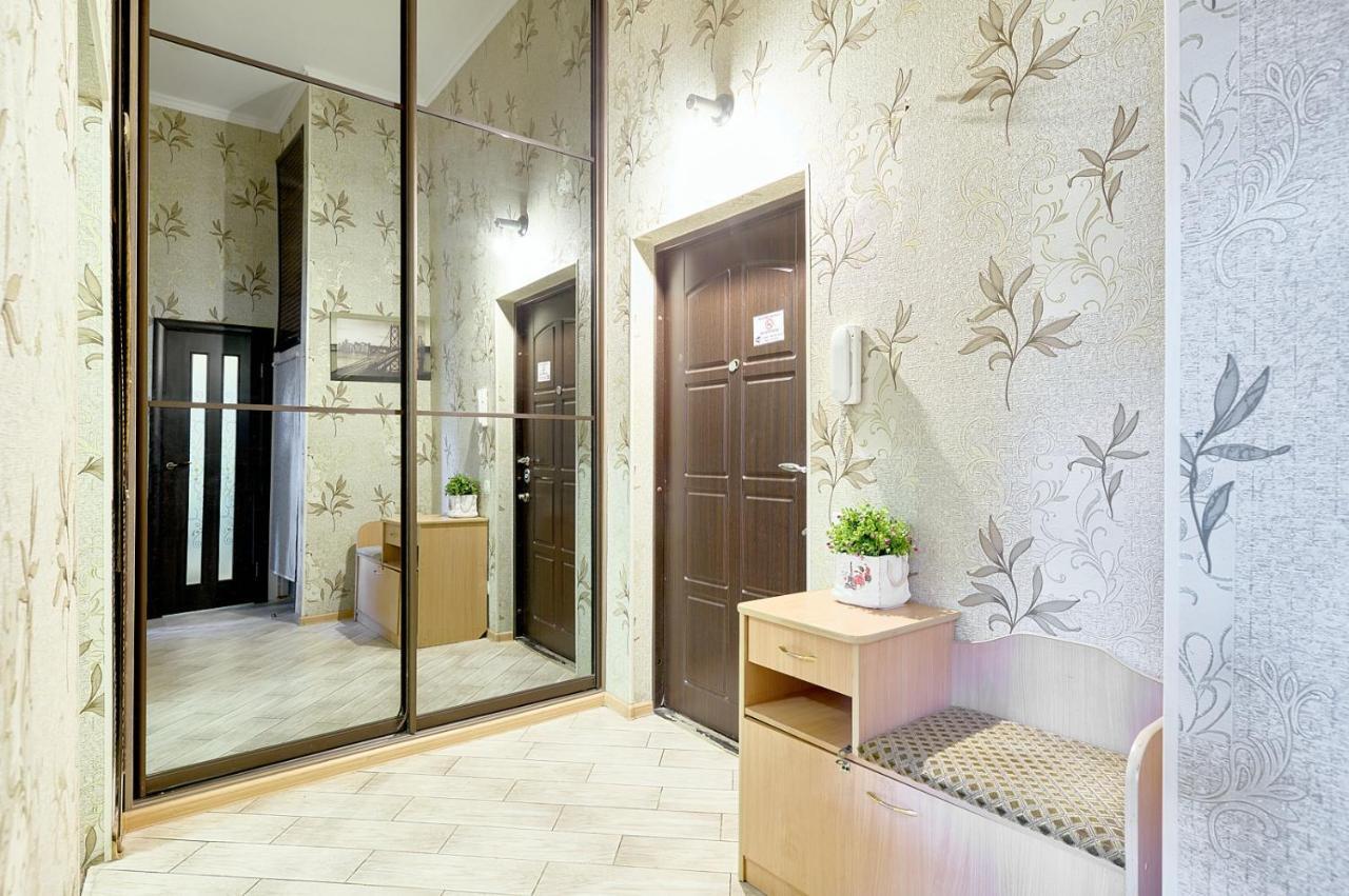 S12-58 Modern Aparthotel With Two 2Bedrooms In Central Kiev - Bessarabska Squere - Gulliver Mall - Olympic Stadium - Palace Of Sports - Saksahanskoho St, 12Б Exterior photo