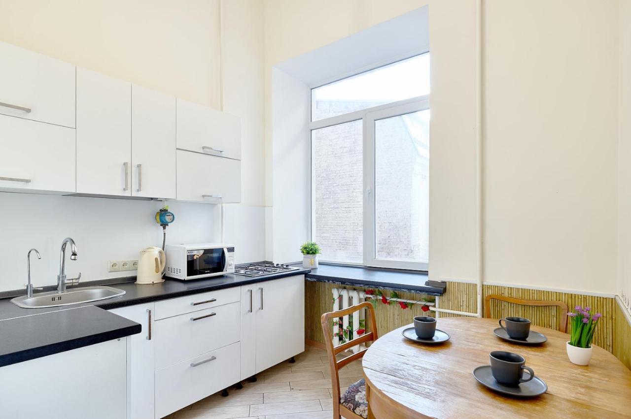 S12-58 Modern Aparthotel With Two 2Bedrooms In Central Kiev - Bessarabska Squere - Gulliver Mall - Olympic Stadium - Palace Of Sports - Saksahanskoho St, 12Б Exterior photo